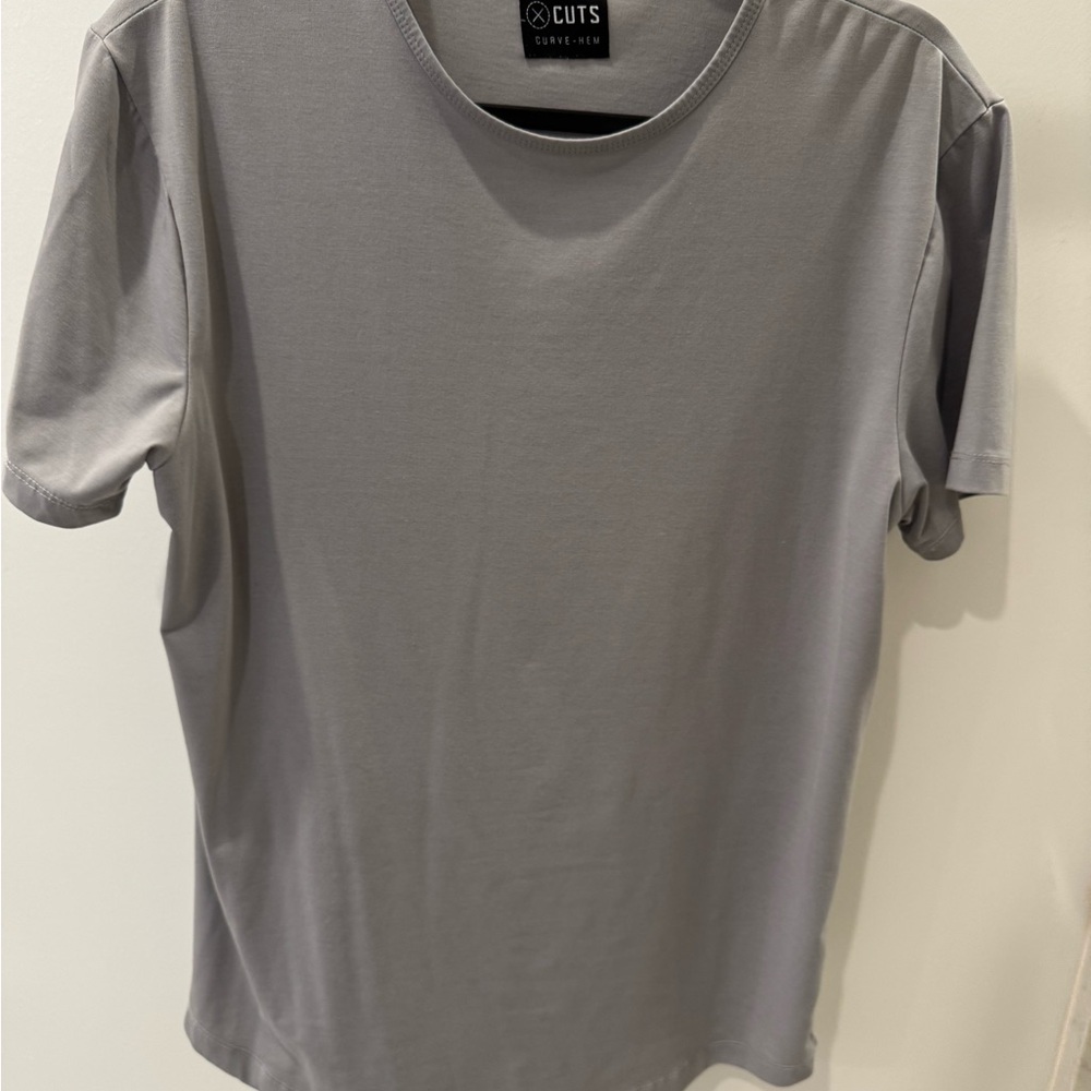 Cuts Clothing Gray Short Sleeve Tee